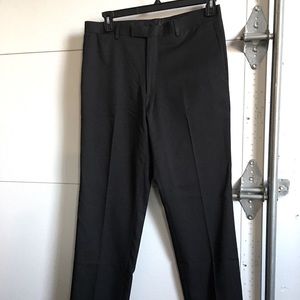 Men’s 32 / 30 Black Dress Pants Claiborne